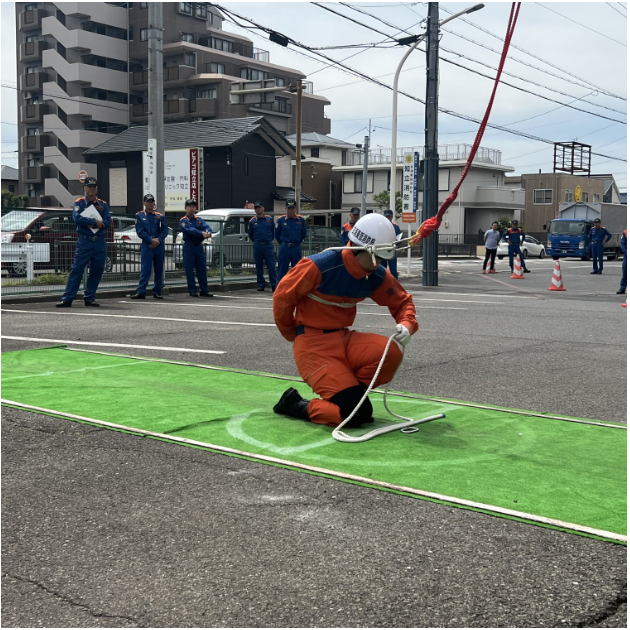 はしご登はん１