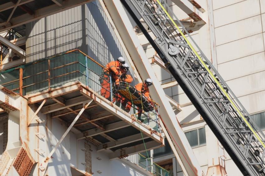 071119負傷者救出訓練2