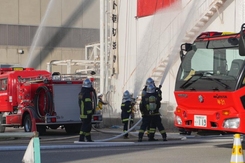 071119タンク火災1