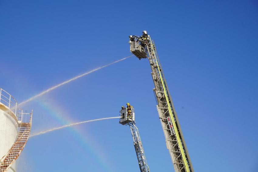 071119タンク火災3