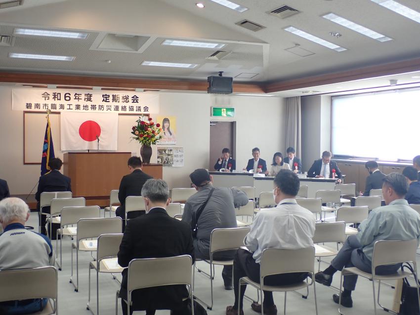 総会風景